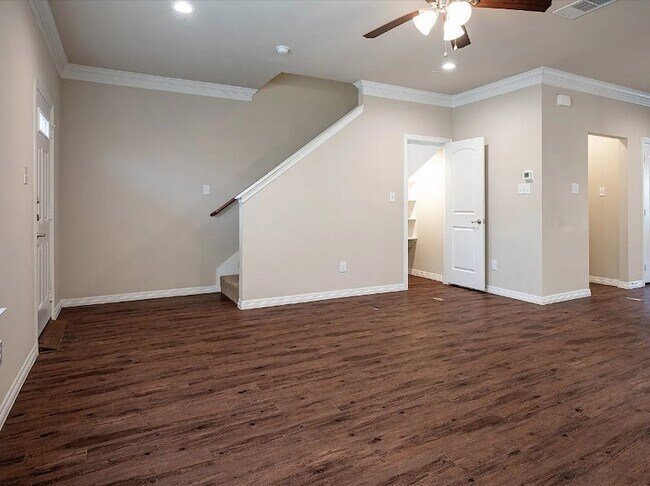Foto del edificio - 117 Springtree St