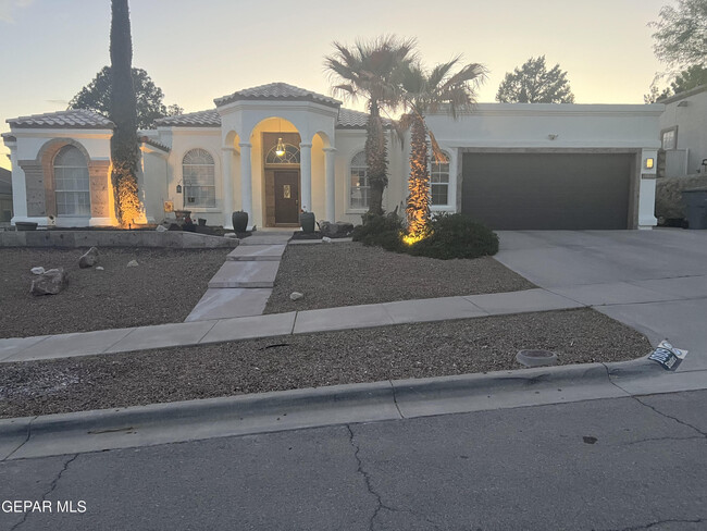 Foto del edificio - 1009 Sun Ridge Dr