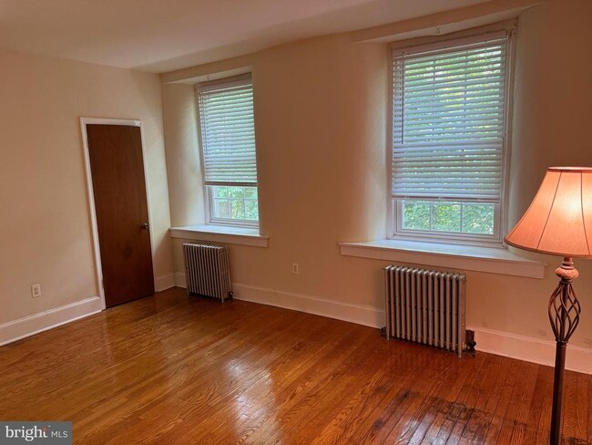 Foto del edificio - 72 Park Ln