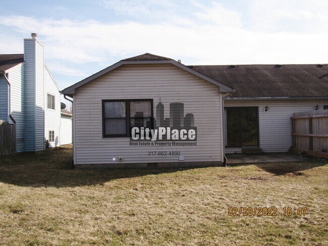 Building Photo - 1522 Timber Village Dr, Greenwood, IN 46142