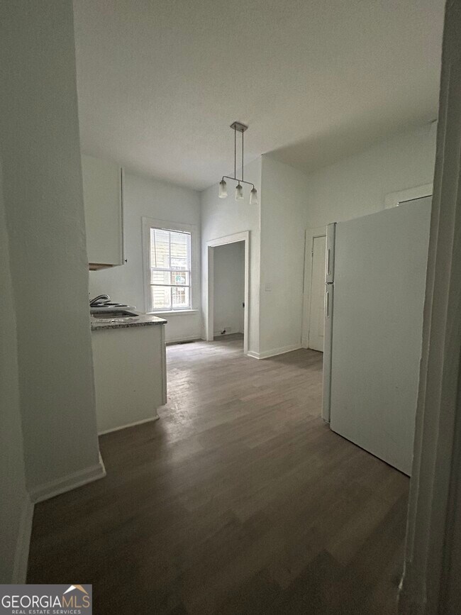 Foto del edificio - 2188 Napier Ave