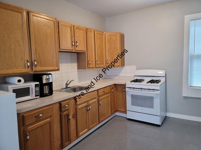 Kitchen 2 - 45 Lawrence St