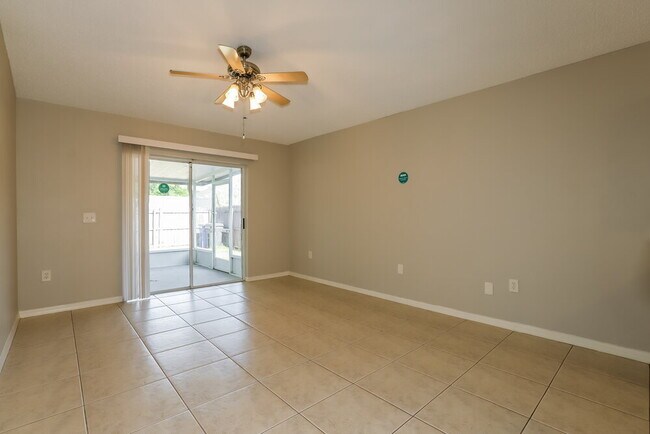 Foto del edificio - 12919 Parkington Dr