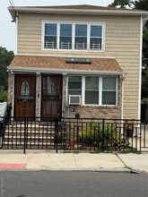 Building Photo - 178-39-178147 147th Ave