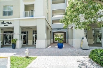 Building Photo - 1200 Town Center Dr