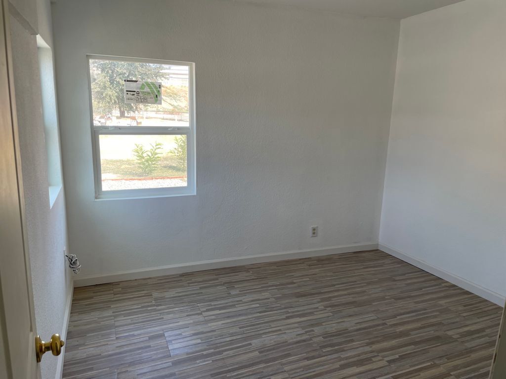 bedroom - 3190 W Byron Rd