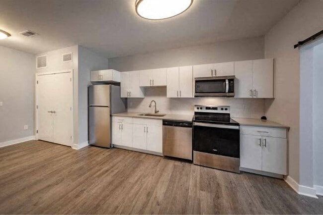 Building Photo - 231 Flats