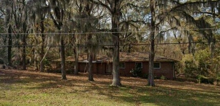 Building Photo - 415 Sylvan Trail