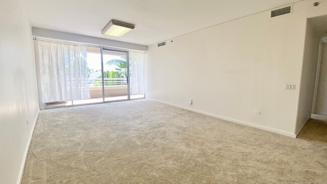 Building Photo - Spacious 2 Bedroom, 2 Bath, with 2 Parking Stalls - Kalele Kai in Hawaii Kai