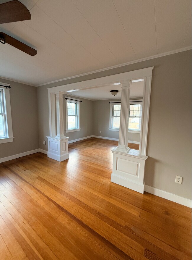 Foto del edificio - 260 Providence Rd