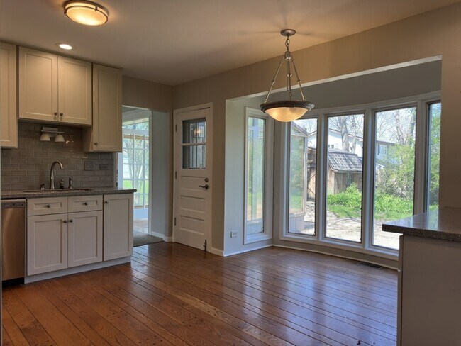 Foto del edificio - 1920 E Peachtree Dr