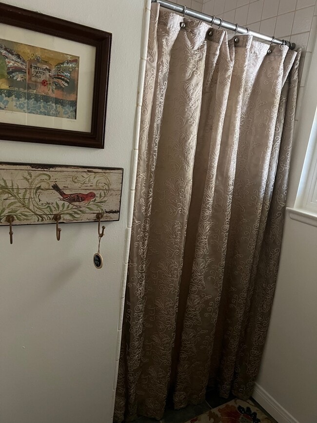 Building Photo - 8396 Visalia St