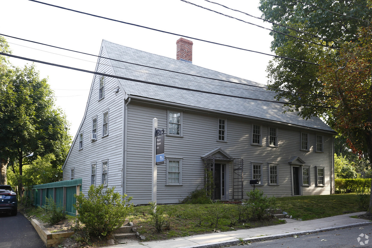 Building Photo - Pierce House Apartments