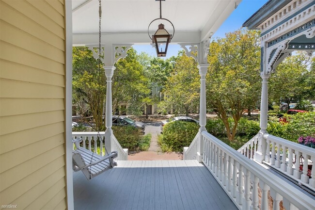 Building Photo - 3 br, 3 bath House - 412 E Gaston St