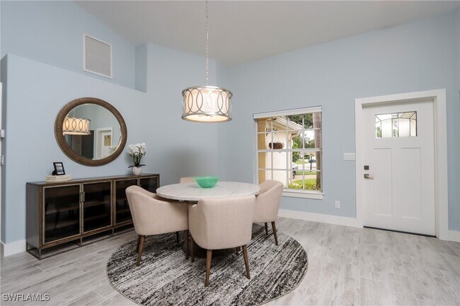 Foto del edificio - 1511 Whispering Oaks Cir