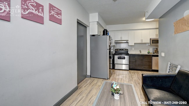 Building Photo - 258B Sunview St