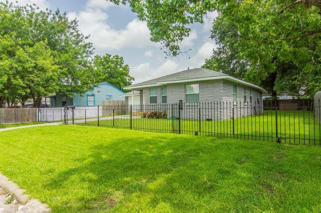 Foto principal - 2213 10th St