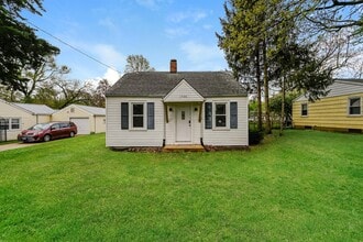 Building Photo - 1506 E Hendryx Ln