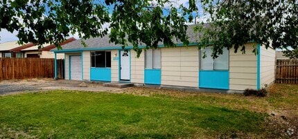 Building Photo - 1218 Lowry St