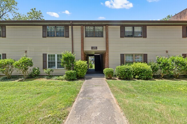 Foto del edificio - 1208 Manassas Ct
