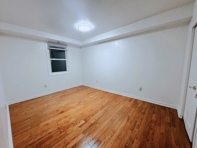 Foto del edificio - 304 N 8th St