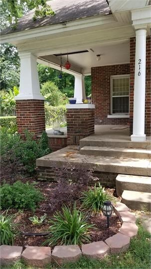 Building Photo - 216 N College Ave