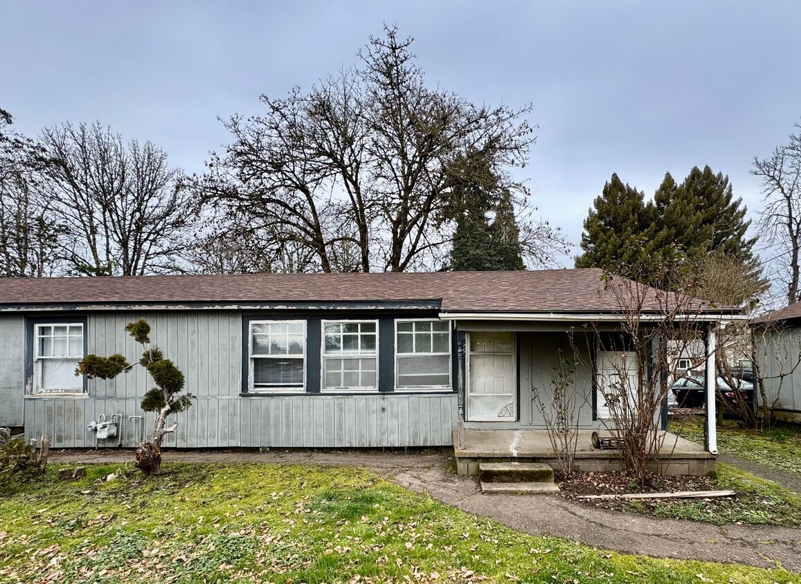 Primary Photo - Row House Unit in South Corvallis