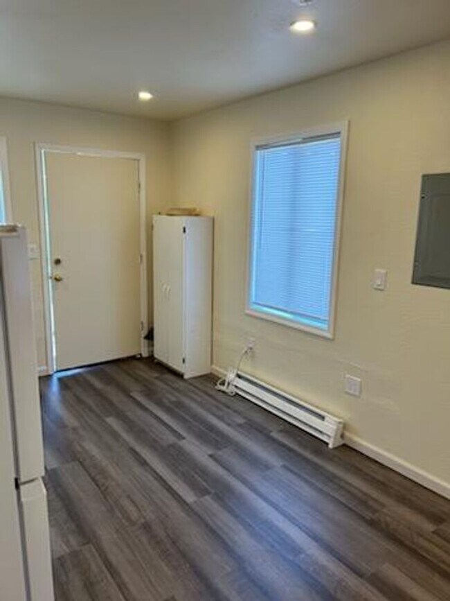 1983 Sutter Rd Unit 4, McKinleyville, CA 95519 Room for Rent in