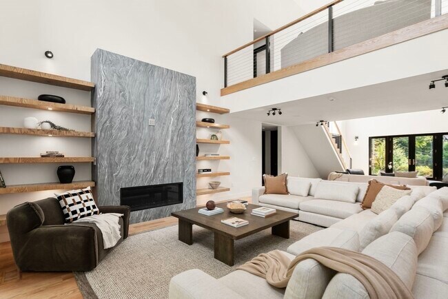 Foto del edificio - 68 Locust Ln