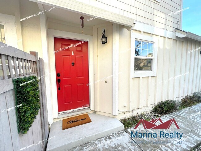 Foto del edificio - Near Walking Trails and Glen Cove Waterfro...