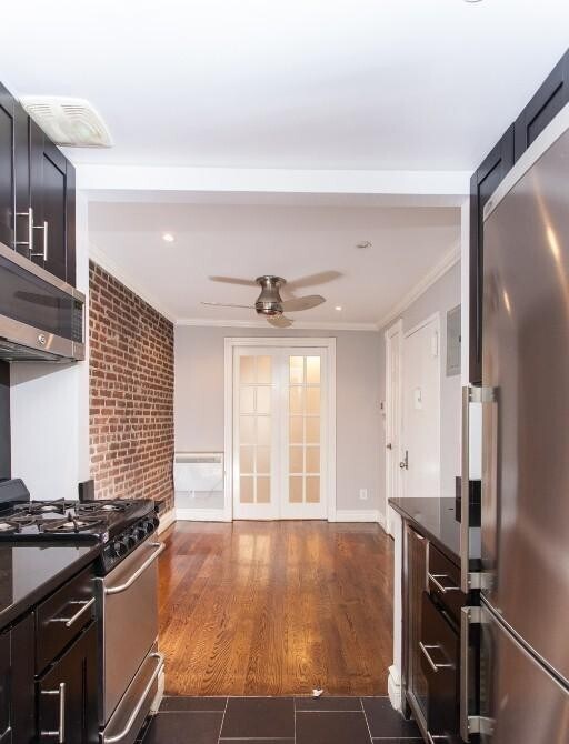 Building Photo - 345 W 53rd St