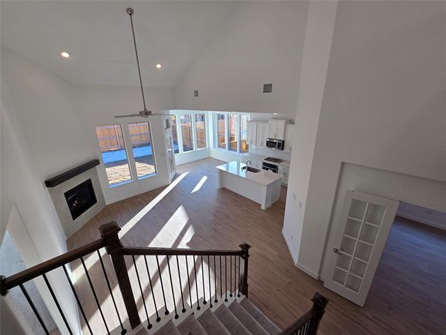 Foto del edificio - 724 Warleggan Wy