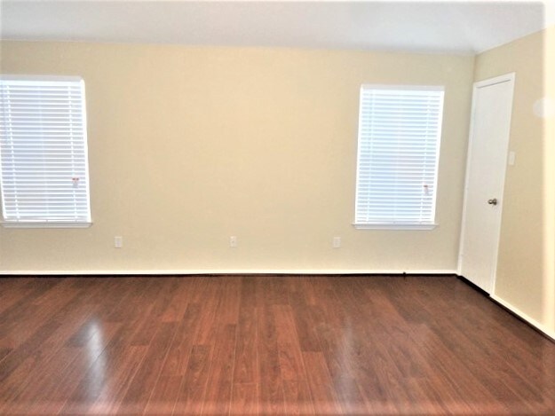 Foto del edificio - 818 La Sierra Ct