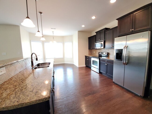 Building Photo - 6602 StillWood Dr