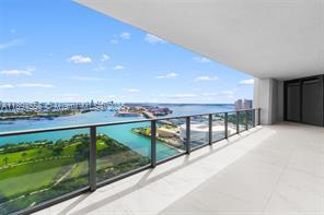 Building Photo - 1000 Biscayne Blvd