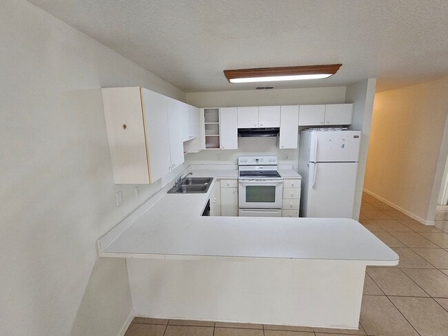 Foto del edificio - 2611 Hollow Ln