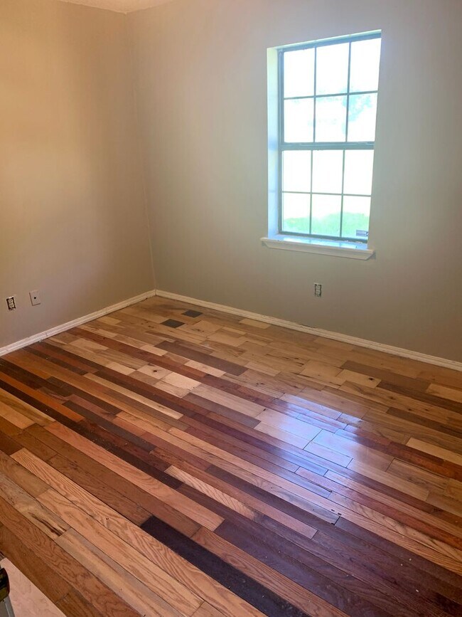 Foto del edificio - 2402 Taft St