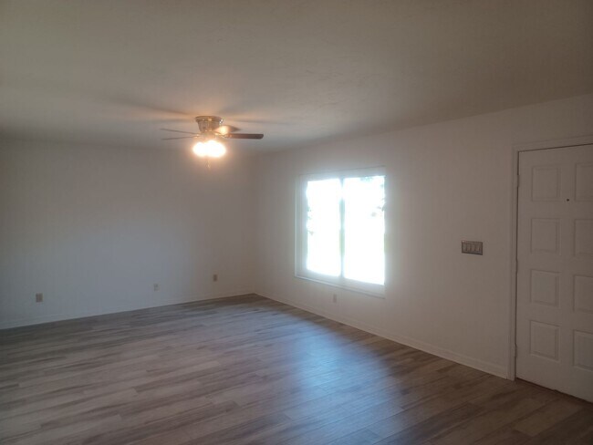 Foto del edificio - COMING SOON: Spacious Gulf Access 3 BR / 3 BA Home With a Large Screened Lanai for Entertaining &...