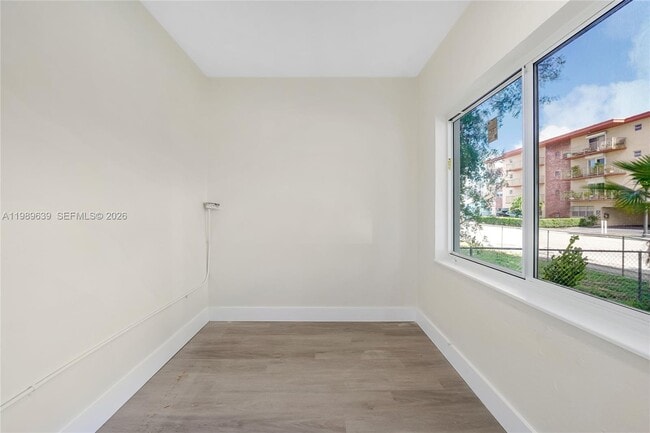 Foto del edificio - 2025 Fillmore St