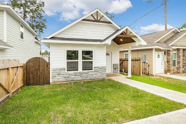 Foto del edificio - 16881 Glenheath St