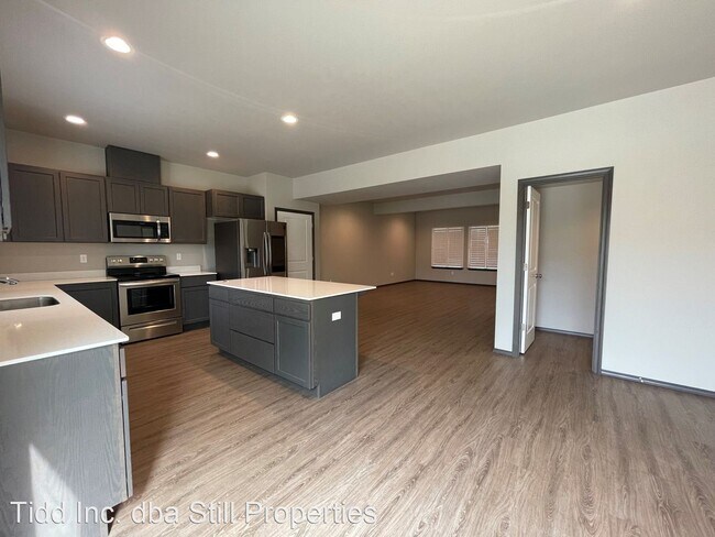 Building Photo - 3 br, 2.5 bath House - 2466 SE Sage Brooke Rd