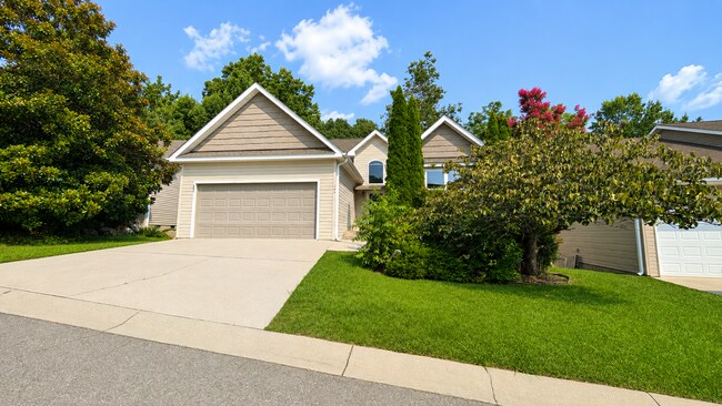 Foto del edificio - 106 Woodcreek Cir