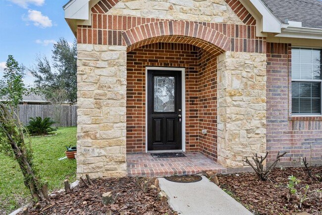 Building Photo - 9303 Cavalier Ln