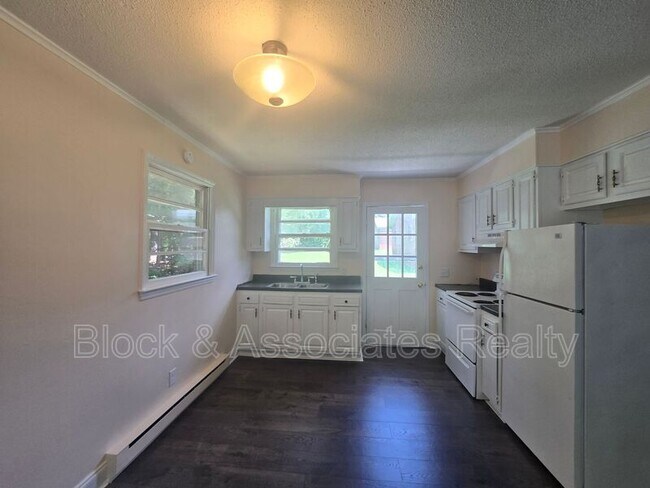 Building Photo - 1031 Pegram Ave