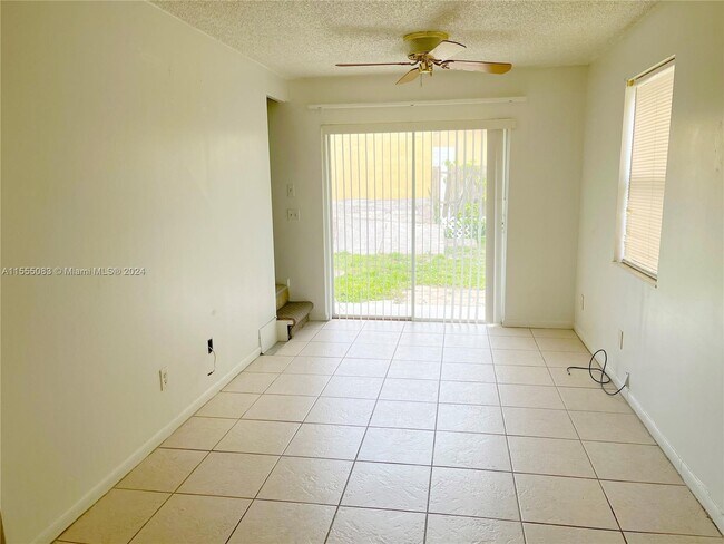 Building Photo - 308 Hernando St