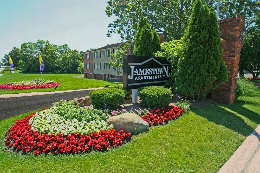 Foto principal - Jamestown Apartments