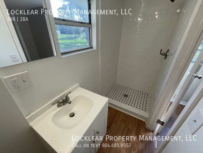 Building Photo - 10167 Macon Rd. Jacksonville, FL 32219