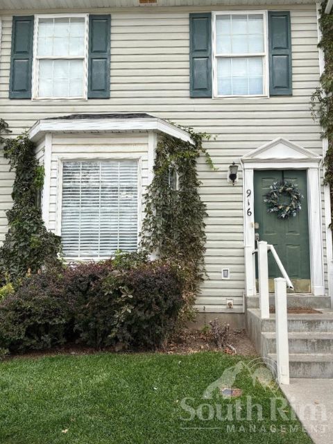 Foto principal - 916 Greenridge Ave