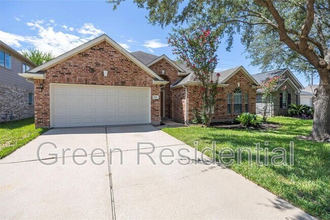 Building Photo - 3915 Lauderwood Ln