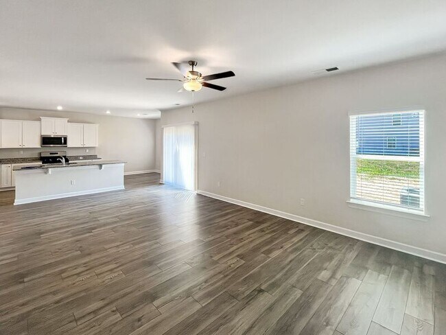 Building Photo - 2324 Valverde Way